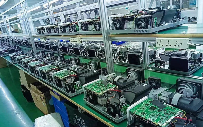 Guangzhou Panyu District Donghuan Yingfu Animation Product Design Center manufacturer production line